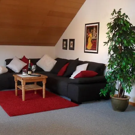 Kardinalsberg Modern Retreat برنكاستيل كويس