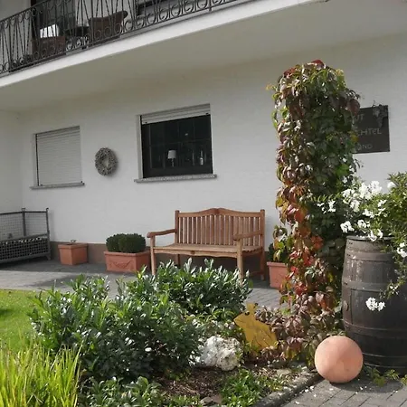 Kardinalsberg Modern Retreat برنكاستيل كويس